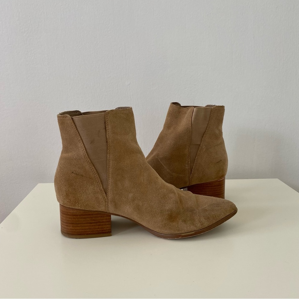 UO Chelsea Booties - Picture 9 of 12